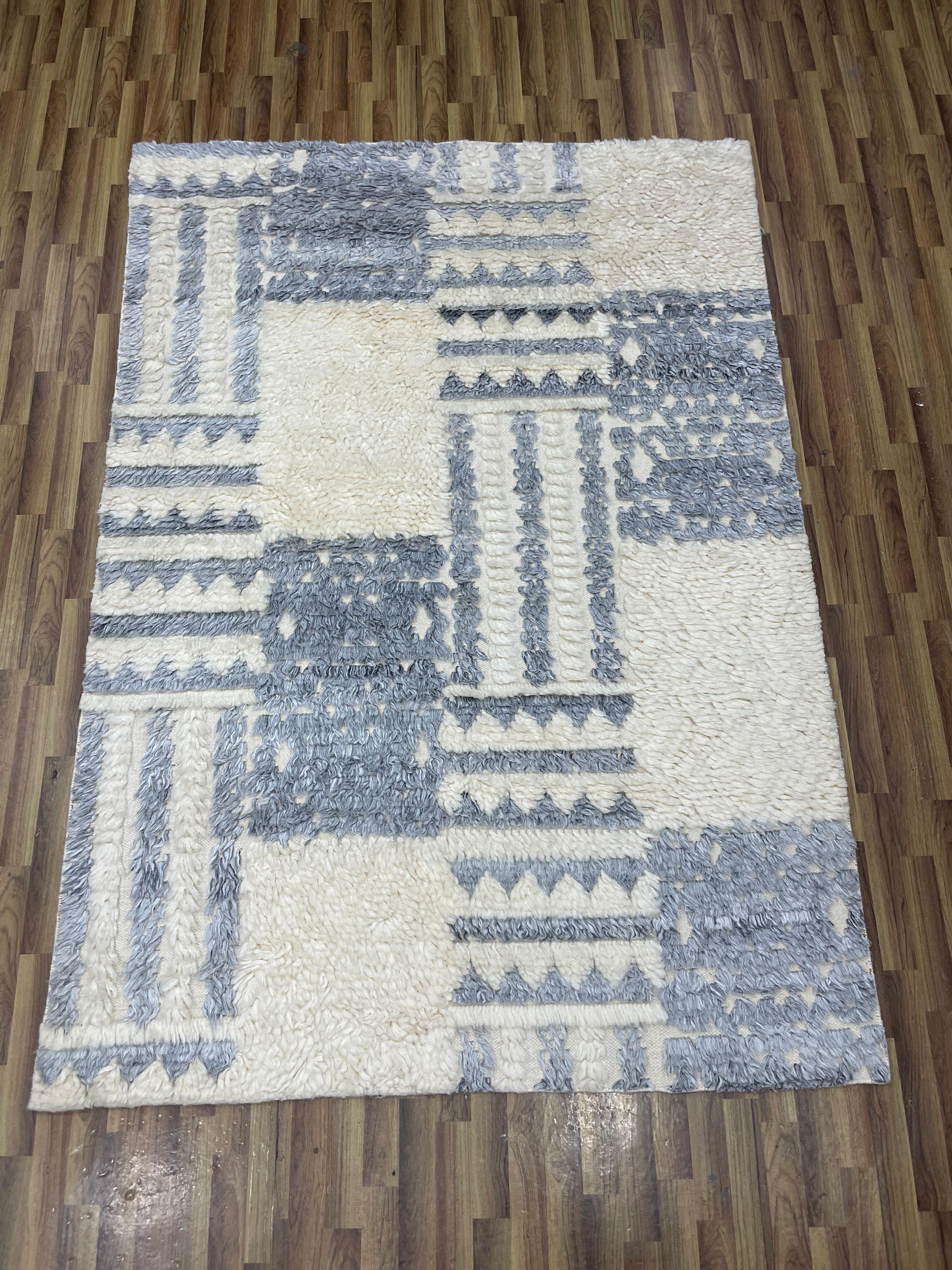 Product#4:&nbsp;Hand knotted oshak