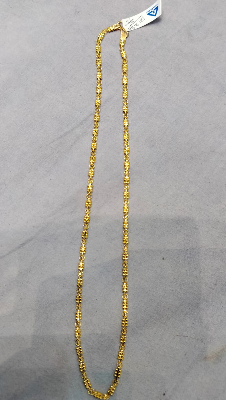 Product#3:&nbsp;Gold chain