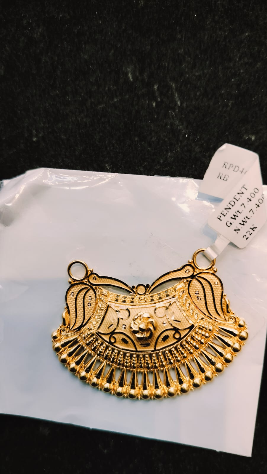 Product#6:&nbsp;Gold locket-6