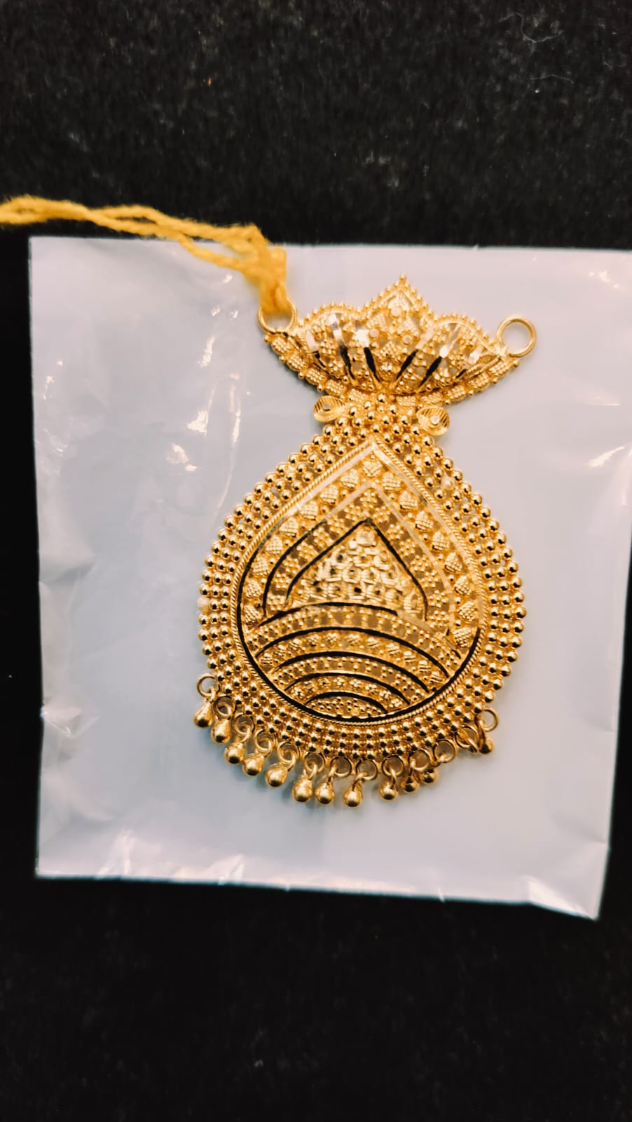 Product#7:&nbsp;Gold locket-7