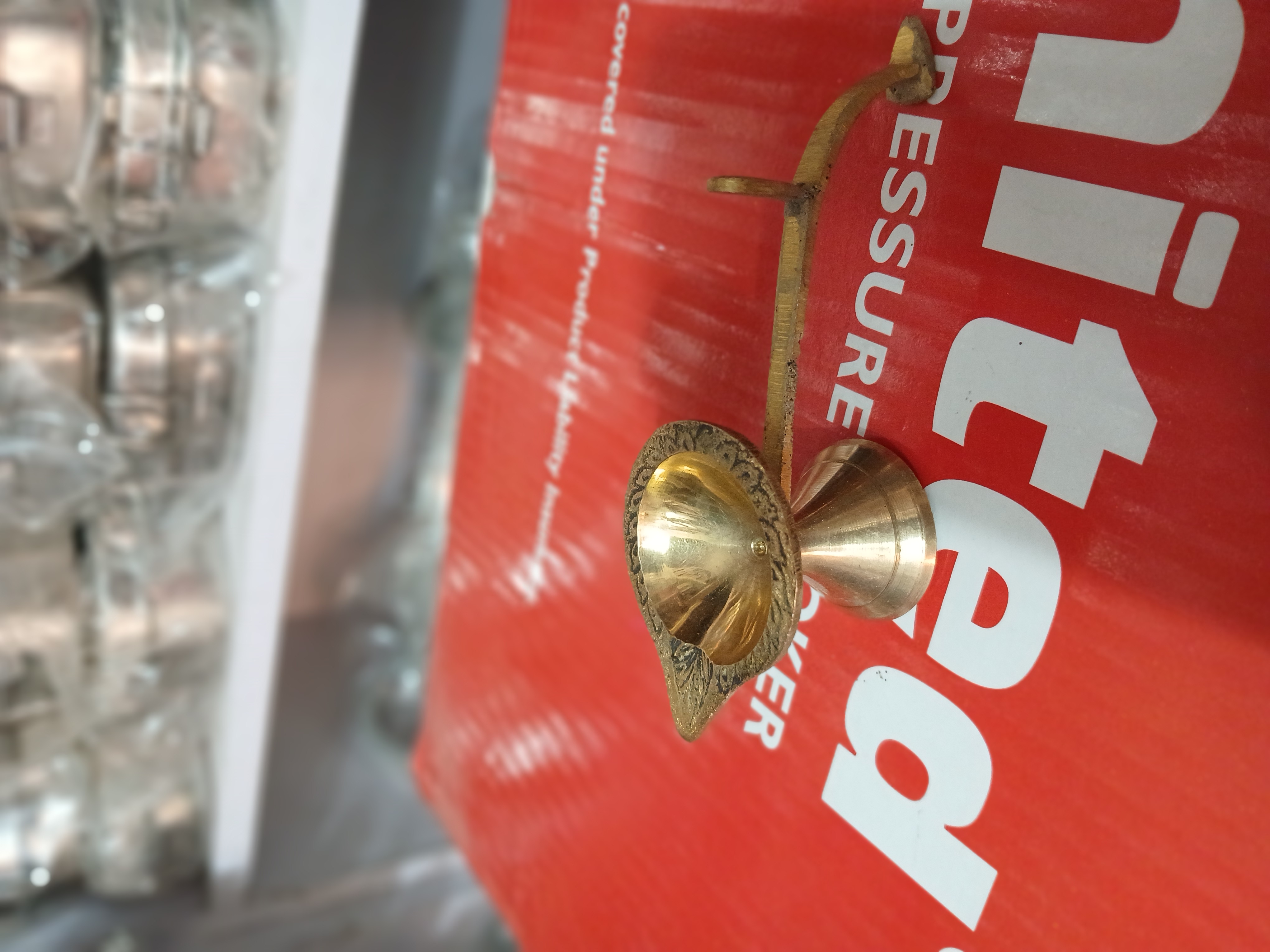 Product#10:&nbsp;PUJA AARTI DIYA BRASS