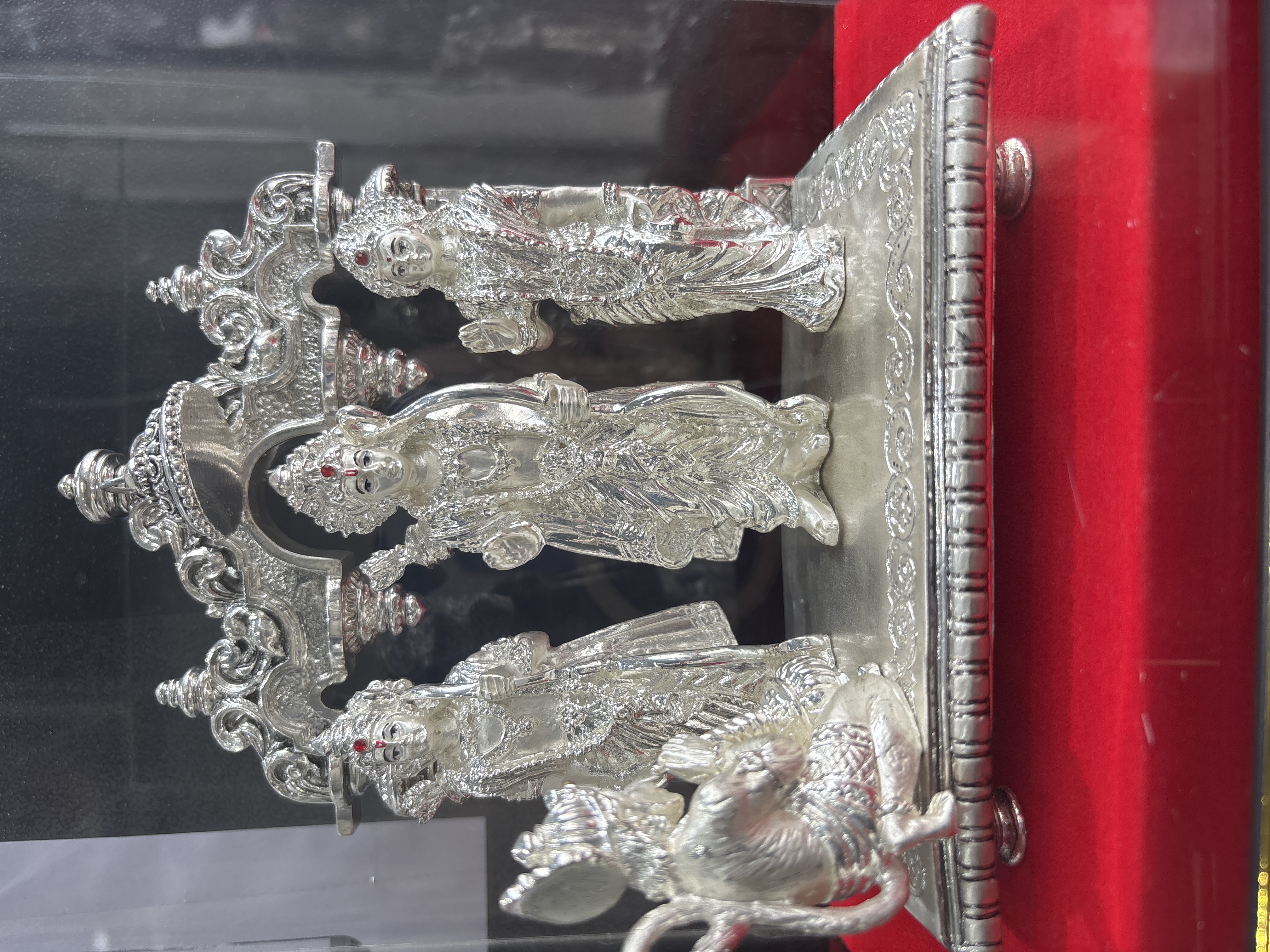 Product#8:&nbsp;Singhasan par ramdarbar ji