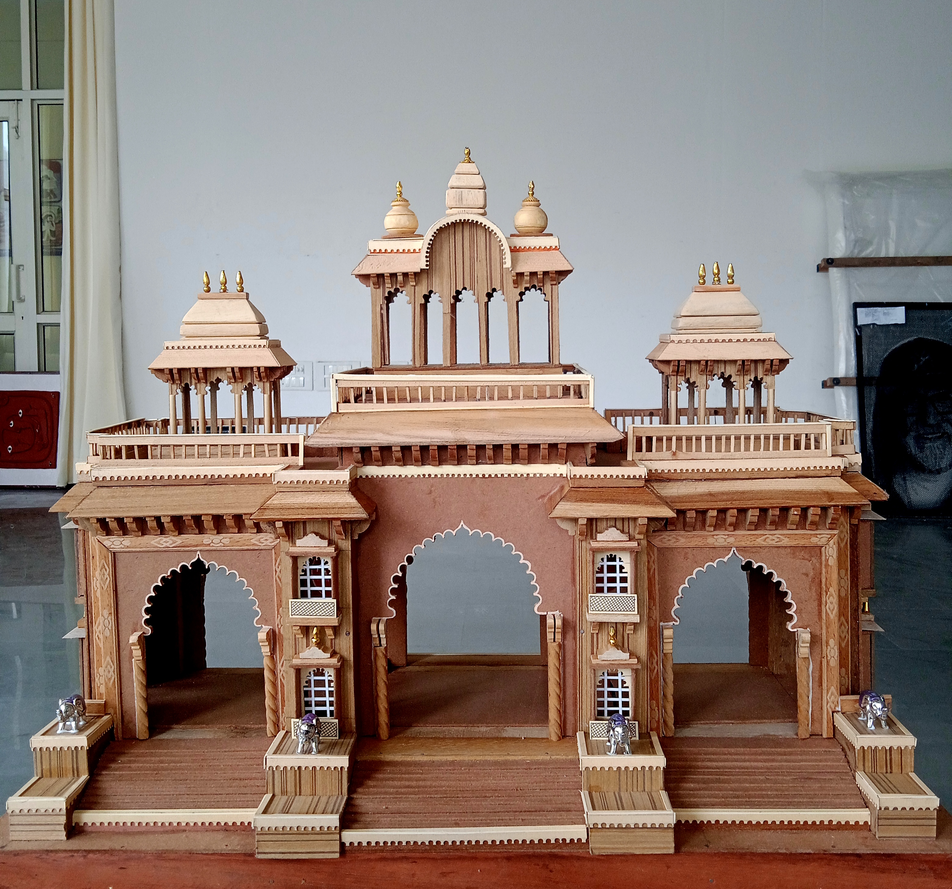 Product#7:&nbsp;Nagar prvesh Duvar model