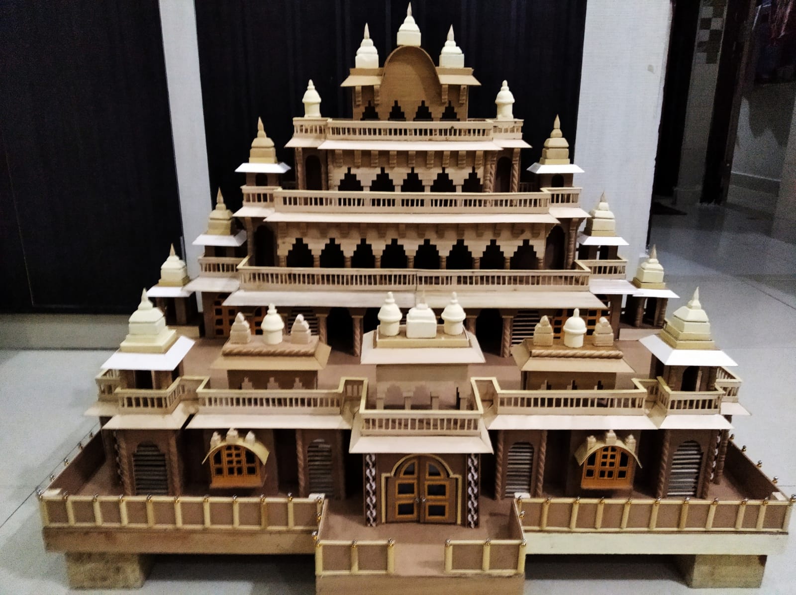 Product#1:&nbsp;Rajasthani Palace Mahal Woden model